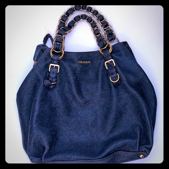 Prada purse - Picture 1 of 10